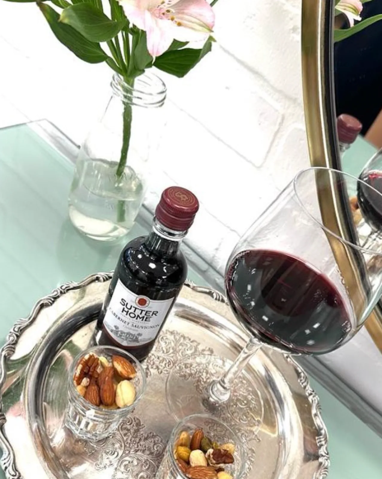 Complimentary wine service at Blend Hair Boutique in Plantation, FL